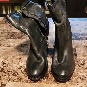 Frye Black Leather Heeled Boots